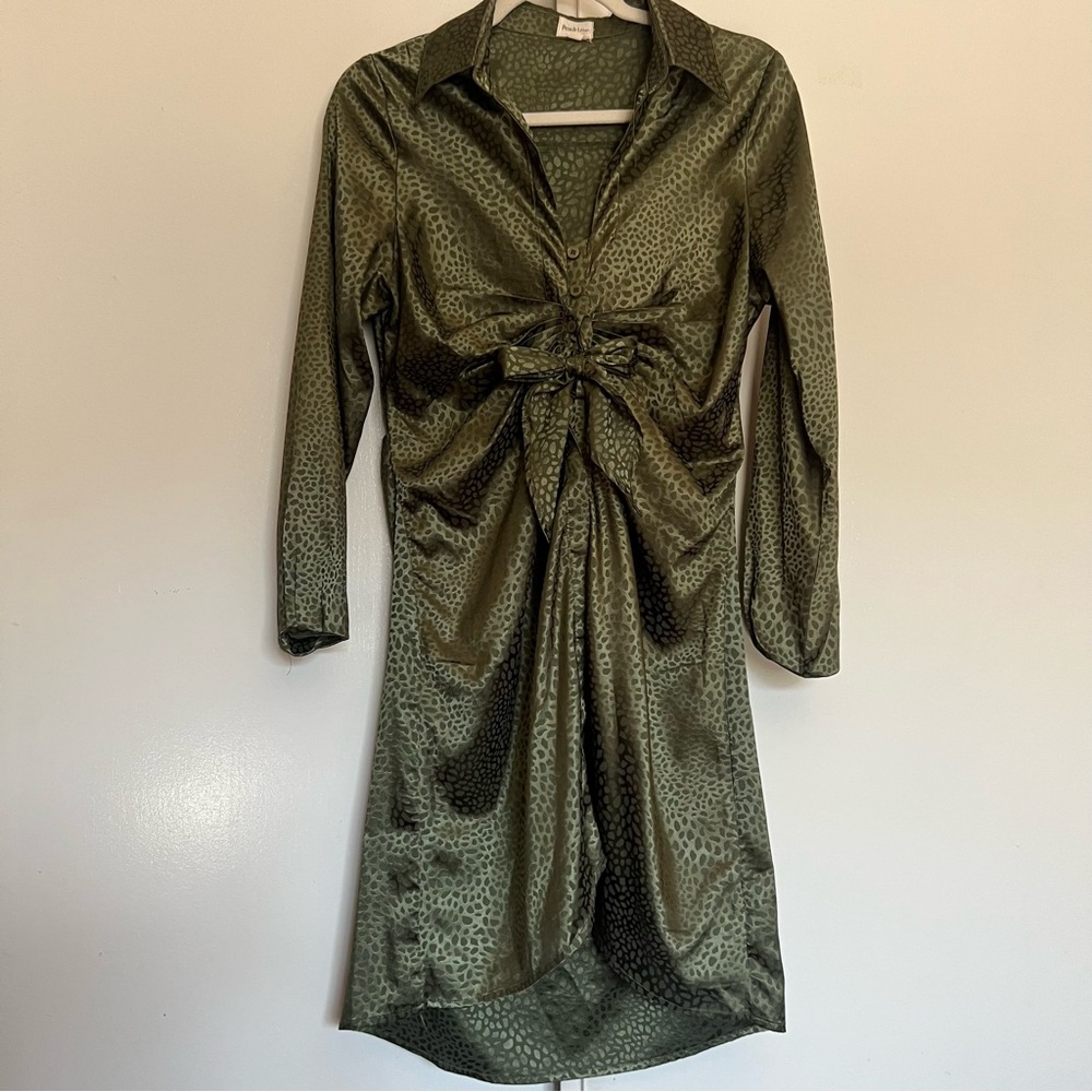 Elegant Green Leopard Satin Dress